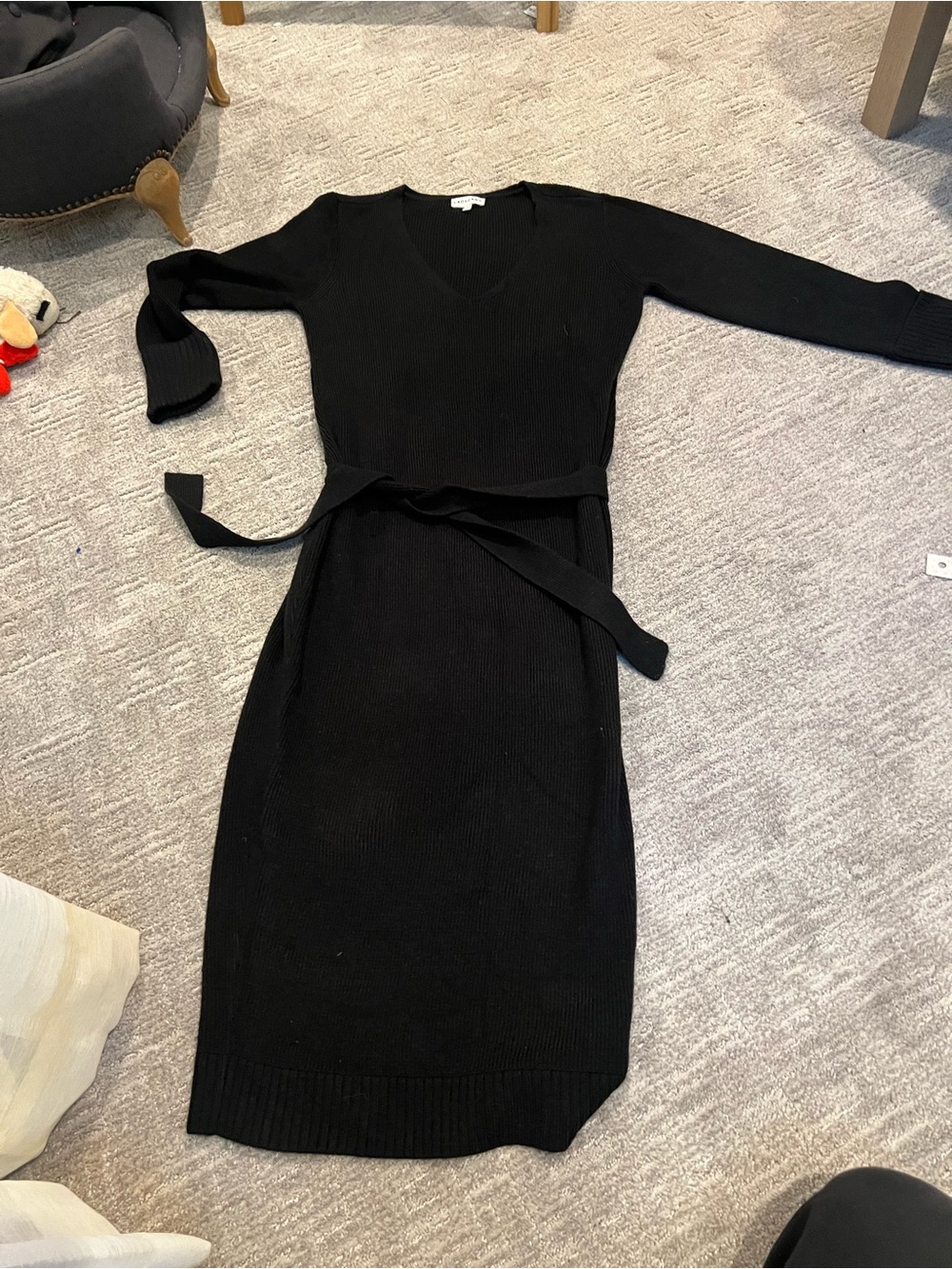 Women's Black V-Neck Long Sleeve Knit Midi Dress with Self-Tie Waist